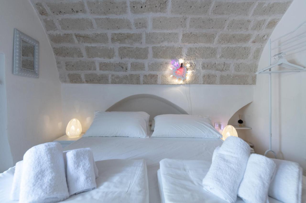 B&B Trulli Moonlight Da Grace オストゥーニ エクステリア 写真