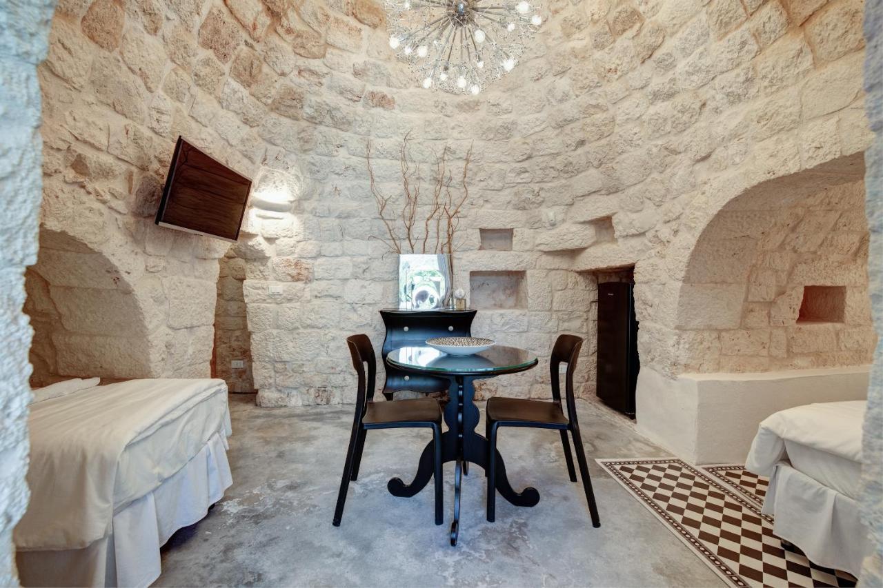 B&B Trulli Moonlight Da Grace オストゥーニ エクステリア 写真