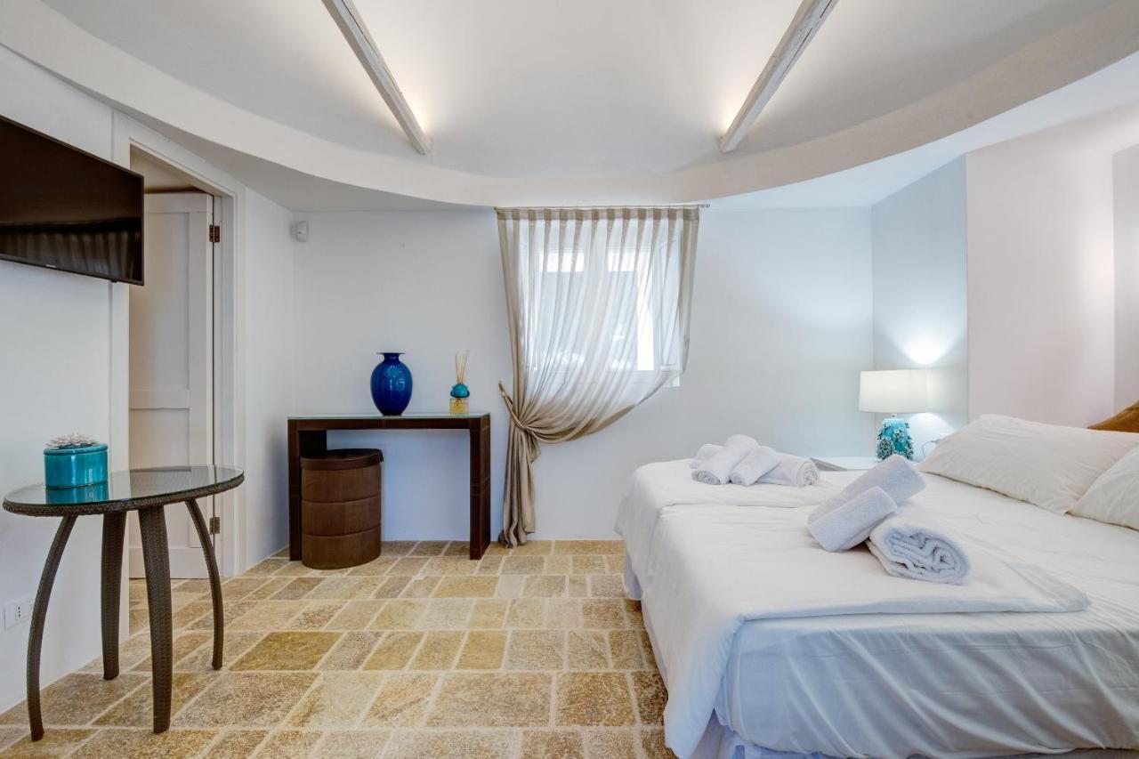 B&B Trulli Moonlight Da Grace オストゥーニ エクステリア 写真
