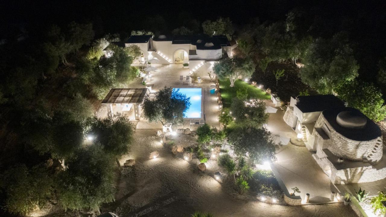 B&B Trulli Moonlight Da Grace オストゥーニ エクステリア 写真